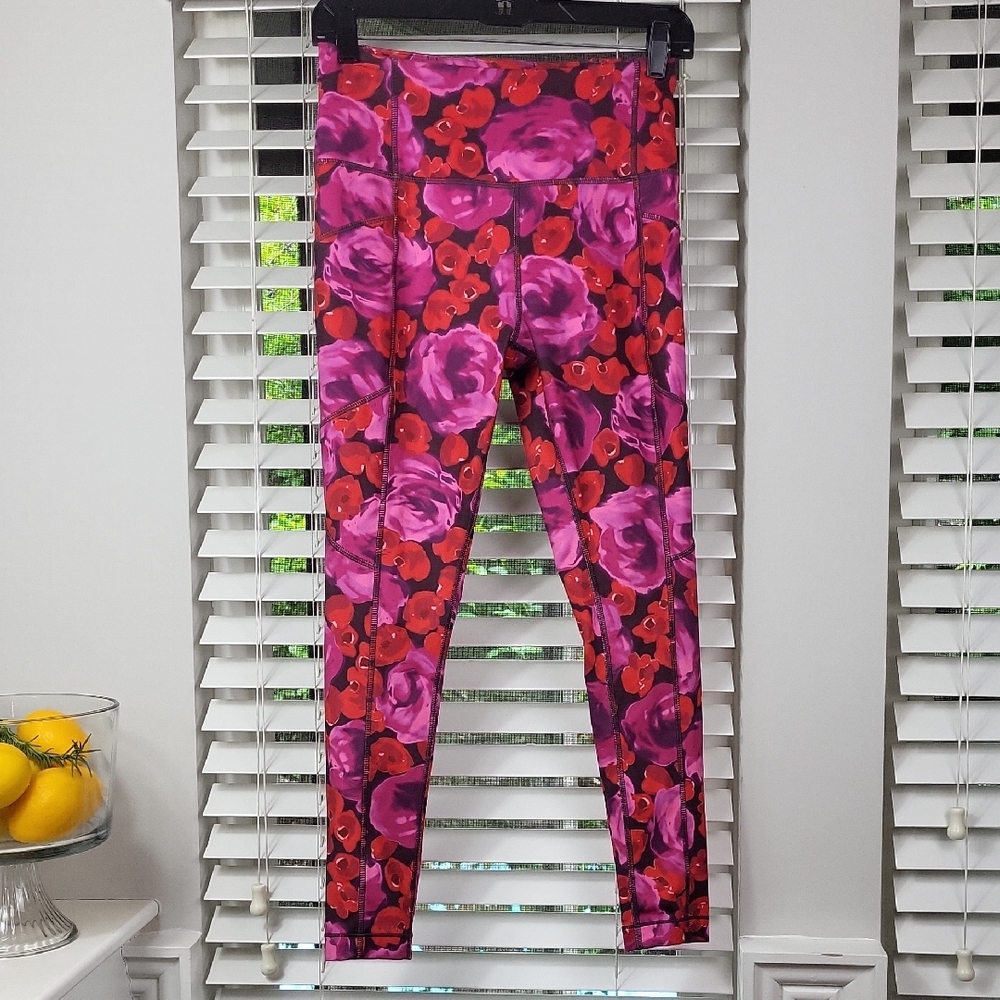 Kate Spade Floral‎ Pink & Red Leggings. Size S